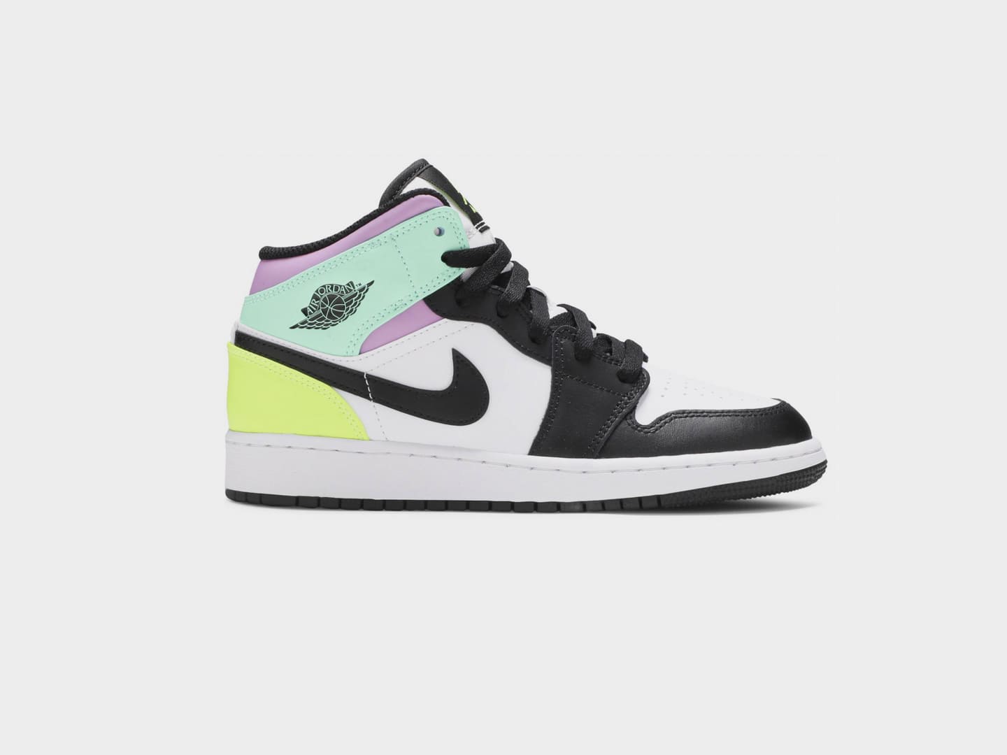 white black volt green glow jordan 1