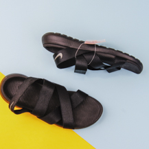 Женские сандалии Nike Roshe One / black