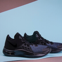 Кроссовки Nike Air Versitile III / black