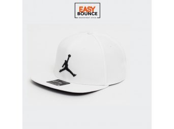 Кепка Air Jordan Pro Jumpman Snapback / white