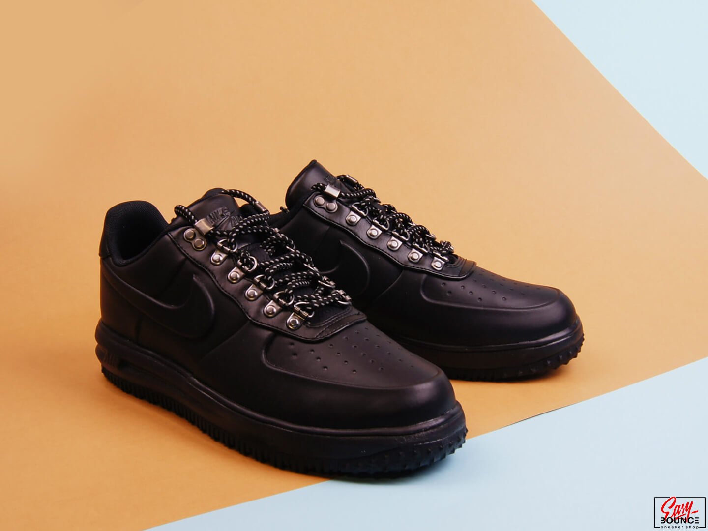 lunar force 1 duckboot low black