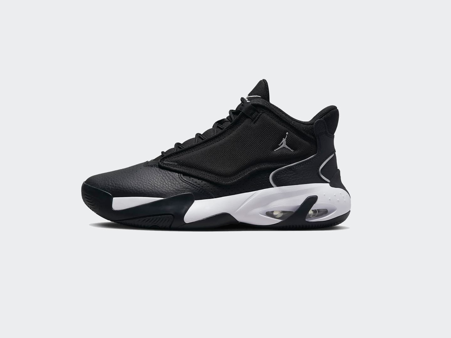 Кроссовки Jordan Max Aura 4 / black, white DN3687-002