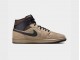 Кроссовки Air Jordan 1 Mid / khaki, black, baroque brown