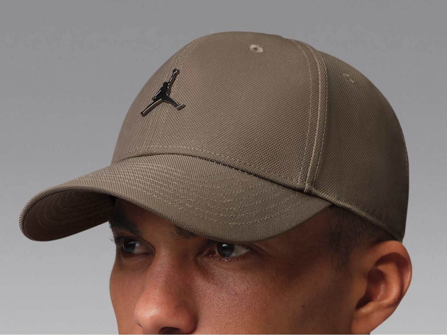 Кепка Air Jordan Rise Structured Metal Jumpman Hat / olive grey