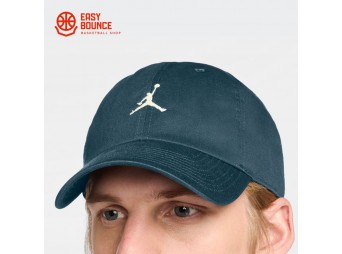 Кепка Air Jordan Club Unstructured Curved-Bill Hat / ash green, sail