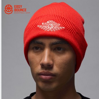 Шапка Air Jordan Peak "Rare Air" / chile red